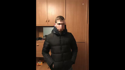 I-a smuls geanta de pe umar si s-a facut nevazut. Un tanar, retinut de politie, dupa ce a jefuit o femeie pe o strada din capitala. Ce risca individul I-a smuls geanta de pe umar si s-a facut nevazut. Un tanar, retinut de politie, dupa ce a jefuit o femeie pe o strada din capitala. Ce risca individul