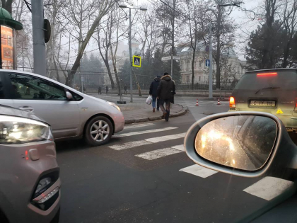 Atentie soferi. O portiune din strada 31 August este inchisa. Pana cand conducatorii auto nu vor putea circula pe acolo - GALERIE FOTO Atentie soferi. O portiune din strada 31 August este inchisa. Pana cand conducatorii auto nu vor putea circula pe acolo - GALERIE FOTO