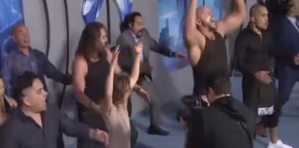 Un actor celebru, cunoscut pentru Game of Thrones, haka in fata presei