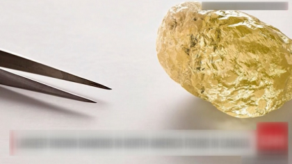 Un diamant galben de 552 de carate a fost gasit in Canada: e cel mai mare diamant descoperit pana acum in America de Nord. Cum arata