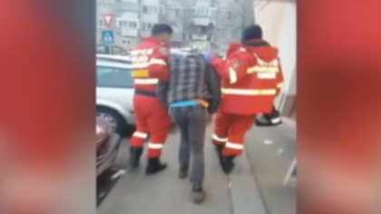 Imagini socante cu tineri afectati de drogul "zombie". Ce trebuie sa faceti daca-i vedeti Imagini socante cu tineri afectati de drogul "zombie". Ce trebuie sa faceti daca-i vedeti