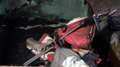 Si-a lasat cei 3 copii in casa iar cand s-a intors erau morti. Greseala unei mame Si-a lasat cei 3 copii in casa iar cand s-a intors erau morti. Greseala unei mame