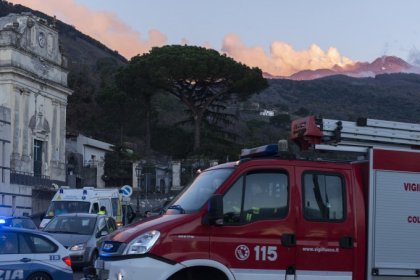 Cutremur de proportii in sudul Italiei. Cladiri prabusite, cel putin 10 raniti - FOTO