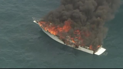 Un iaht cu 5 adulti si un copil la bord a luat foc in larg. Detaliul care i-a salvat