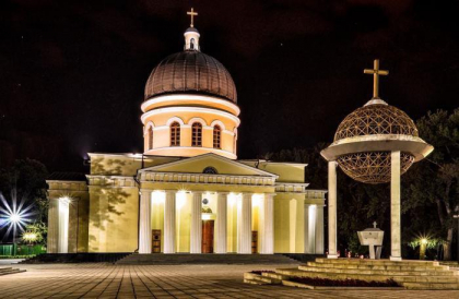 Autoritatile au retinut un suspect in cazul jafului de la Catedrala Mitropolitana din capitala. Cine e acesta
