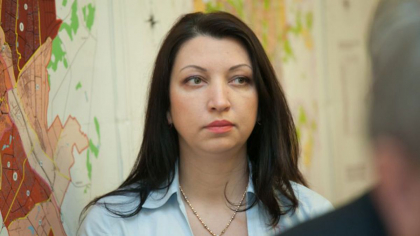 Fosta sefa de la Apa Canal, Veronica Herta, anunta ca va candida pe circumscriptia uninominala nr. 30, la parlamentarele din februarie. Mesajul postat pe facebook Fosta sefa de la Apa Canal, Veronica Herta, anunta ca va candida pe circumscriptia uninominala nr. 30, la parlamentarele din februarie. Mesajul postat pe facebook