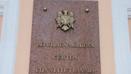 Curtea Constitutionala examineaza legalitatea concesionarii aeroportului Chisinau