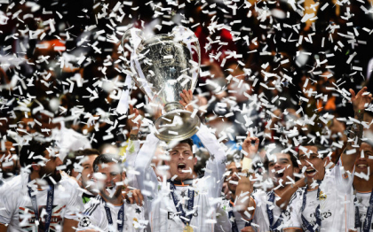 62 de jucatori transferati, 11 antrenori demisi si cheltuieli de 1 miliard de lire. Cat a platit Real Madrid pentru "La Decima"