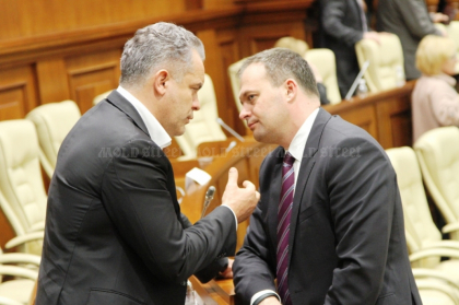 Ce informatii a sters CEC din declaratiile de avere ale lui Plahotniuc si Candu -Mold-street.com
Ce informatii a sters CEC din declaratiile de avere ale lui Plahotniuc si Candu -Mold-street.com