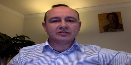 De ziua lui Eminescu, ambasadorul Republicii Moldova in Portugalia, recita " La steaua" in portugheza - VIDEO De ziua lui Eminescu, ambasadorul Republicii Moldova in Portugalia, recita " La steaua" in portugheza - VIDEO