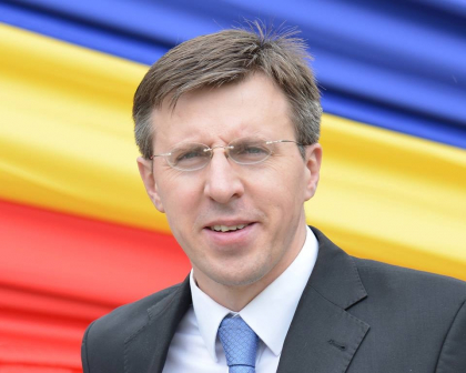 Reactia lui Dorin Chirtoaca la decizia Consiliului pentru egalitate: "Sunteti ridicoli, sunteti niste lasi si niste incompetenti! Voi chiar ne credeti iditoti?" Reactia lui Dorin Chirtoaca la decizia Consiliului pentru egalitate: "Sunteti ridicoli, sunteti niste lasi si niste incompetenti! Voi chiar ne credeti iditoti?"