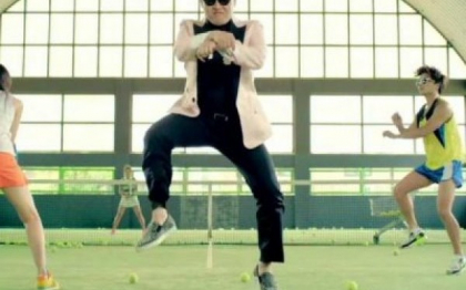 Premiera in istoria YouTube. "Gangnam Style" a devenit primul videoclip cu 2 miliarde de vizualizari Premiera in istoria YouTube. "Gangnam Style" a devenit primul videoclip cu 2 miliarde de vizualizari