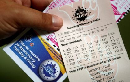 Pensionar devenit milionar dupa ce a descoperit un calcul prin care sa castige la loto