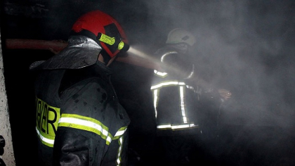 Trei oameni, printre care si un copil, gasiti arsi in casa dupa ce locuinta in care se aflau a fost mistuita de flacari, la Leova Trei oameni, printre care si un copil, gasiti arsi in casa dupa ce locuinta in care se aflau a fost mistuita de flacari, la Leova