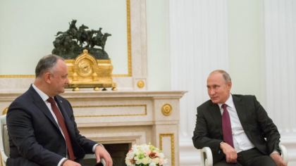 Igor Dodon nu poate reveni de la Moscova. Seful statului a amanat o conferinta de presa pe care trebuia sa o sustina azi pe aeroport, la intoarcerea din Rusia Igor Dodon nu poate reveni de la Moscova. Seful statului a amanat o conferinta de presa pe care trebuia sa o sustina azi pe aeroport, la intoarcerea din Rusia