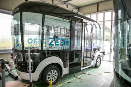 Un autobuz electric autonom 5G este testat intr-un oras din China - VIDEO