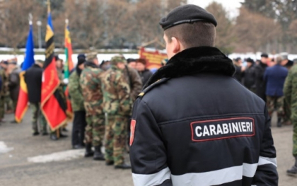 Un responsabil de la Carabinieri a fost demis si retinut dupa ce jurnal.md a publicat o inregistrare in care functionarul i-ar propune unui adolescent sa intretina relatii sexuale pentru 50 de euro. Procuratura a deschis un dosar penal