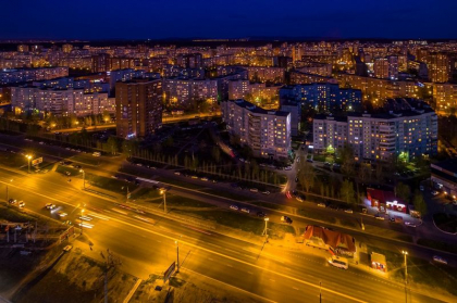 Un adolescent din Rusia a cazut de la etajul 16 al unui bloc de locuit si a ramas in viata. Cum s-a intamplat totul Un adolescent din Rusia a cazut de la etajul 16 al unui bloc de locuit si a ramas in viata. Cum s-a intamplat totul