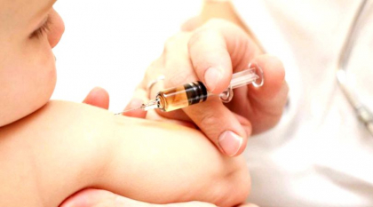 Postarile anti-vaccinare ar putea fi cenzurate pe Facebook Postarile anti-vaccinare ar putea fi cenzurate pe Facebook