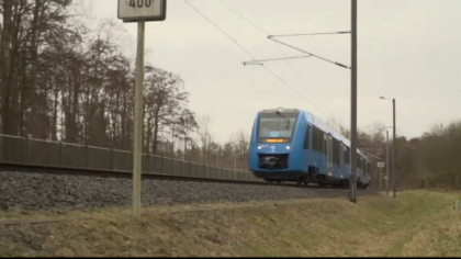Un tren cu 700 de pasageri, evacuat. Ce a descoperit intr-o toaleta o femeie de serviciu