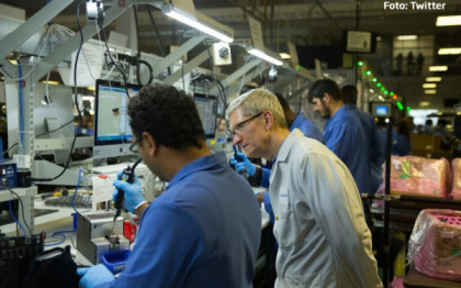 Gafa enorma a directorului general Apple. A dezvaluit pe Twitter unul din secretele fabricilor pe care le conduce