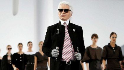 Karl Lagerfeld, designerul Chanel, a murit la varsta de 85 de ani - FOTO Karl Lagerfeld, designerul Chanel, a murit la varsta de 85 de ani - FOTO