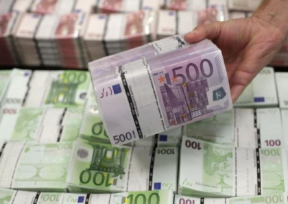 Autoritatile germane anunta ca au confiscat proprietati in valoare de 40 de milioane de euro si au gasit cateva milioane cash in ancheta care vizeaza asa numitul Laundromat rusesc Autoritatile germane anunta ca au confiscat proprietati in valoare de 40 de milioane de euro si au gasit cateva milioane cash in ancheta care vizeaza asa numitul Laundromat rusesc