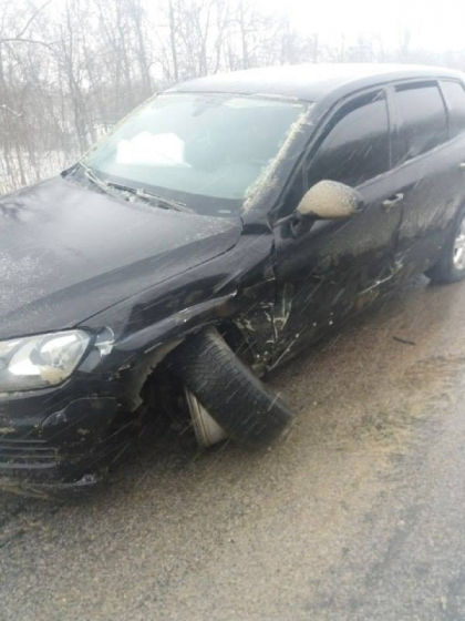 Socialistul Bogdan Tirdea spune cum a avut loc accidentul in care a fost implicata o masina din cortegiul lui Igor Dodon: "Coincidenta? Nu cred..." - GALERIE FOTO Socialistul Bogdan Tirdea spune cum a avut loc accidentul in care a fost implicata o masina din cortegiul lui Igor Dodon: "Coincidenta? Nu cred..." - GALERIE FOTO