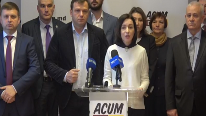 URMARESTE LIVE. Maia Sandu si Andrei Nastase sustin o conferinta de presa: "Oameni pe care i-am respectat au ajuns sa se inchine sub presiunea regimului" URMARESTE LIVE. Maia Sandu si Andrei Nastase sustin o conferinta de presa: "Oameni pe care i-am respectat au ajuns sa se inchine sub presiunea regimului"