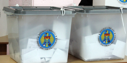 Blocul ACUM: "Zeci de cazuri cand la sectiile de votare nu ajung suficiente buletine de vot. Nimeni nu stie unde sunt celelalte." Reactia CEC Blocul ACUM: "Zeci de cazuri cand la sectiile de votare nu ajung suficiente buletine de vot. Nimeni nu stie unde sunt celelalte." Reactia CEC