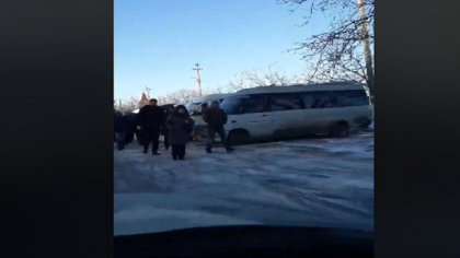 Autocare cu alegatori din Stanga Nistrului, surprinse la Stefan Voda - VIDEO