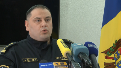 Politia sustine ca va investiga cazurile in care oamenii au fost adusi in mod organizat la vot. Iar Comisia Electorala Centrala afirma ca nu este o incalcare aducerea alegatorilor la urne - VIDEO Politia sustine ca va investiga cazurile in care oamenii au fost adusi in mod organizat la vot. Iar Comisia Electorala Centrala afirma ca nu este o incalcare aducerea alegatorilor la urne - VIDEO