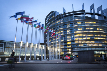 Un oficial UE ameninta cu sanctiuni din cauza "cleptocratilor corupti de la Bucuresti"