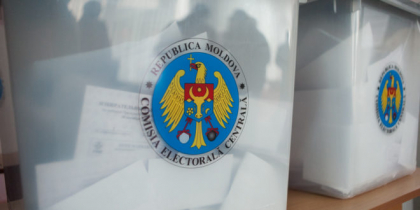 "Un moldovean a zburat peste vreo 5 state in SUA ca sa ajunga la o sectie de votare, ca acolo sa realizeze ca a luat cu el pasaportul roman in loc de cel moldovenesc". Internautii, despre cum a votat diaspora din SUA "Un moldovean a zburat peste vreo 5 state in SUA ca sa ajunga la o sectie de votare, ca acolo sa realizeze ca a luat cu el pasaportul roman in loc de cel moldovenesc". Internautii, despre cum a votat diaspora din SUA