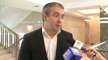 Democratii vor ca Guvernul sa poata emite acte cu putere de lege pana la investirea noului Executiv. Pentru asta, PD a cerut Curtii Constitutionale sa interpreteze Legea Suprema / DOC