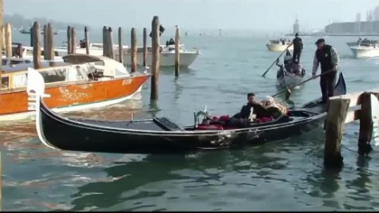 "Turistii de o zi" din Venetia vor fi obligati sa pateasca o taxa "Turistii de o zi" din Venetia vor fi obligati sa pateasca o taxa