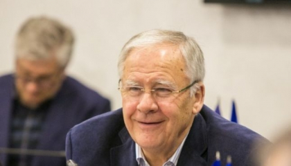 Dumitru Diacov, presedintele de onoare al PD, spune ca formatiunea sa nu va accepta organizarea alegerilor anticipate Dumitru Diacov, presedintele de onoare al PD, spune ca formatiunea sa nu va accepta organizarea alegerilor anticipate