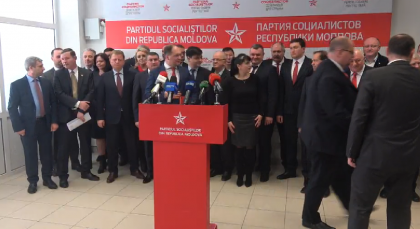 Ion Ceban: "In cazul in care vom fi presati, vom pleca din Parlament. Ca sa evitam orice speculatie, am semnat o declaratie ca o sa lucram doar cu echipa noastra" - FOTO Ion Ceban: "In cazul in care vom fi presati, vom pleca din Parlament. Ca sa evitam orice speculatie, am semnat o declaratie ca o sa lucram doar cu echipa noastra" - FOTO
