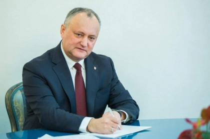 Igor Dodon considera ca nimeni nu trebuie sa se grabeasca sa inceapa negocierile pentru formarea unei coalitii, pana nu vor fi validate rezulatele alegerilor. Acesta spune ca logic ar fi ca PSRM sa se alieze cu ACUM