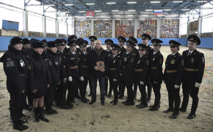 Surpriza pe care le-a pregatit-o Vladimir Putin rusoaicelor, in ajunul Zilei Femeii - FOTO Surpriza pe care le-a pregatit-o Vladimir Putin rusoaicelor, in ajunul Zilei Femeii - FOTO