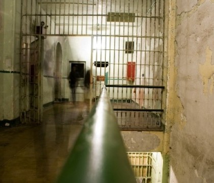 A obtinut dovada ca inchisoarea Alcatraz este cel mai bantuit loc din America. Ce a surprins cu mobilul o femeie A obtinut dovada ca inchisoarea Alcatraz este cel mai bantuit loc din America. Ce a surprins cu mobilul o femeie