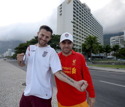 Campionatul Mondial de Fotbal 2014. O tanara misterioasa, pozata goala in hotelul unde e cazata Anglia Campionatul Mondial de Fotbal 2014. O tanara misterioasa, pozata goala in hotelul unde e cazata Anglia