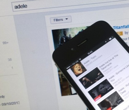 Efectul noului serviciu al YouTube: Clipurile unor artisti ca Adele si Radiohead ar putea fi blocate