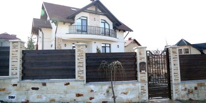 Casa de lux si zona de agrement din proprietatea familiei unui sef din Guvern, anchetat penal pentru corupere pasiva - VIDEO/ZDG.MD
