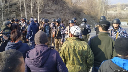 Impuscaturi la frontiera dintre Kargazstan si Tadjikistan. Sunt morti si raniti Impuscaturi la frontiera dintre Kargazstan si Tadjikistan. Sunt morti si raniti