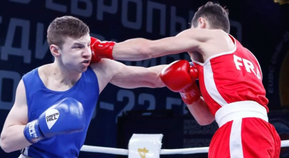 Boxerii moldoveni Dorin Bucsa si Alexandru Paraschiv, vor urca pe podium, dupa ce s-au calificat in semifinalele Campionatului European Under, care se desfasoara in Rusia