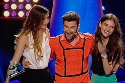 VIDEO. Smiley, cucerit de doua moldovence, spre incantarea mamei lor: "Il facem un ginere"