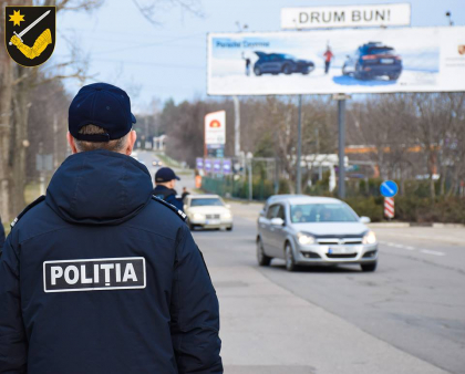 41 de soferi, prinsi beti la volan in acest weekend, iar o persoana a murit in urma unui accident rutier. Sinteza INP 41 de soferi, prinsi beti la volan in acest weekend, iar o persoana a murit in urma unui accident rutier. Sinteza INP