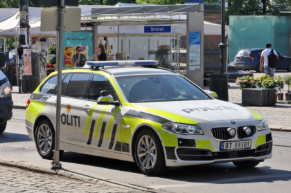 Atac cu cutitul la o scoala din Oslo. Patru persoane ranite si agresorul arestat Atac cu cutitul la o scoala din Oslo. Patru persoane ranite si agresorul arestat