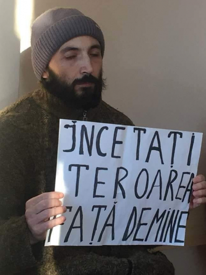 Gheorghe Petic isi indeamna sustinatorii sa fie prezenti la sedinta de judecata in care urmeaza sa-si afle sentinta si sa sesizeze Ambasadele UE si alte organisme internationale despre aceasta: "Incetati teroarea fata de mine" - FOTO